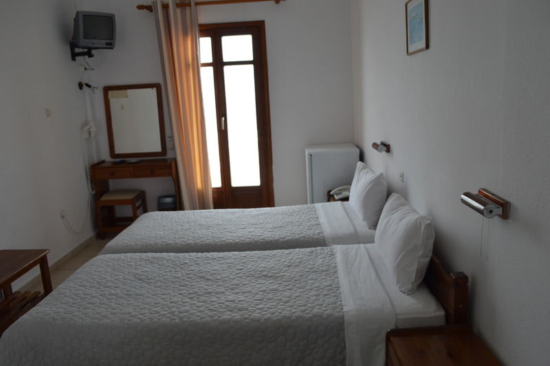 Hotel Artemis Agios Stefanos  Exterior foto
